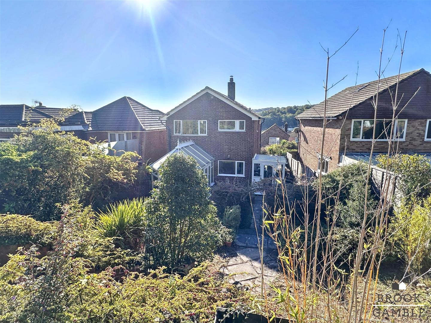3 Bedroom House - Detached. Peppercombe Road in Eastbourne, 23